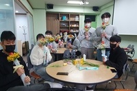 꽃꽃이를 통한 기억회상 훈련